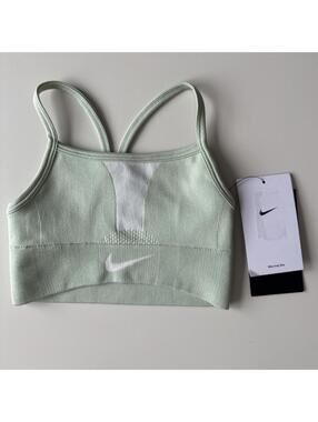NWT Nike Kids  DD7958-222 Girls Sports Bra Bralette Size XS Light Green